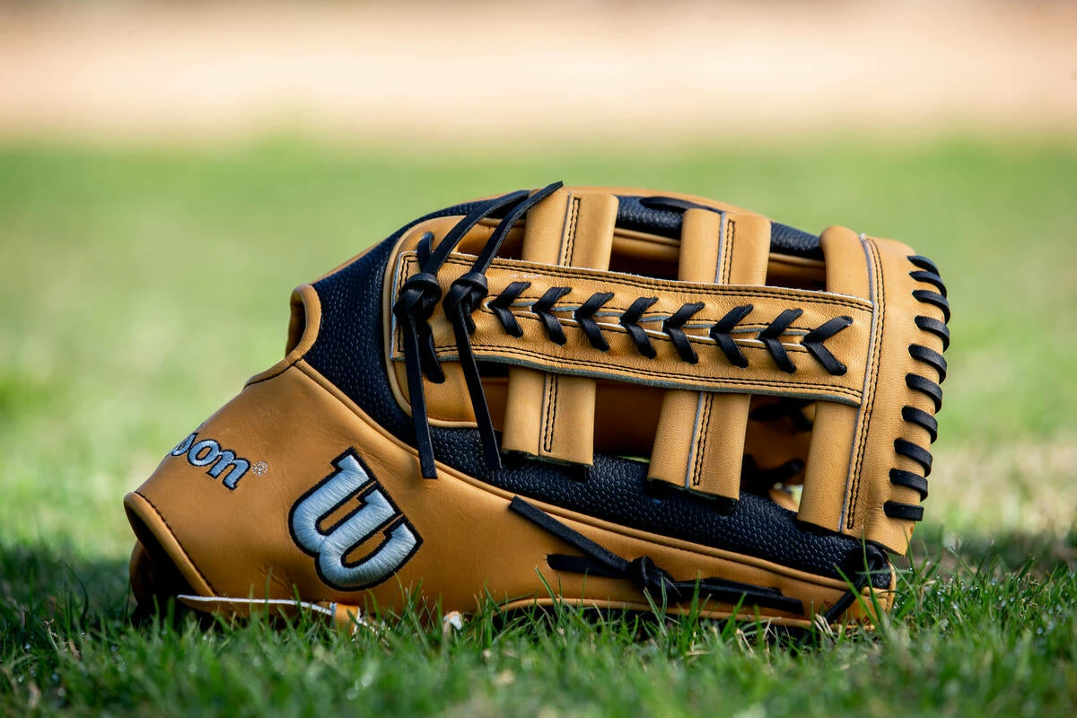 Wilson A2K 1810SS 12.75" SuperSkin Baseball Glove: WBW1008951275 9 Wilson A2K 1810SS 12.75" SuperSkin Baseball Glove: WBW1008951275 - Image 9
